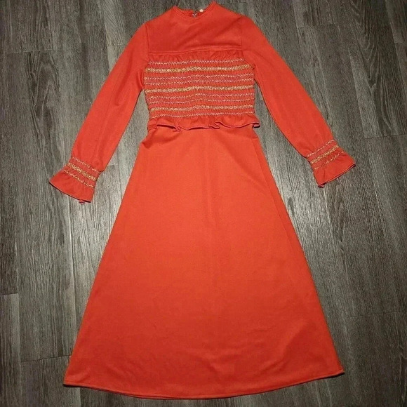 Vintage 60s bright red, gold, and silver babydoll long bell-sleeved maxi dress - Picture 10 of 15